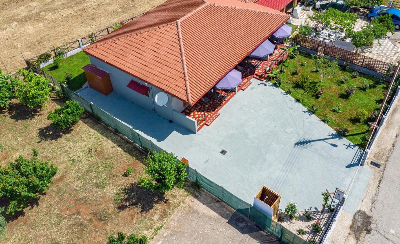 מיתיקאס Rose Garden Apartments מראה חיצוני תמונה