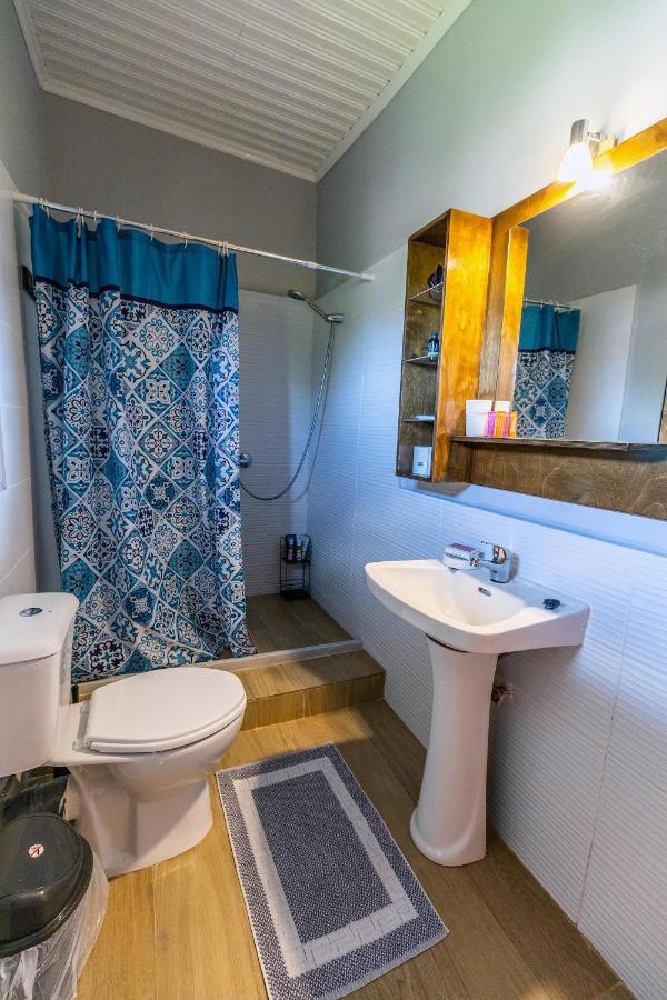 מיתיקאס Rose Garden Apartments מראה חיצוני תמונה