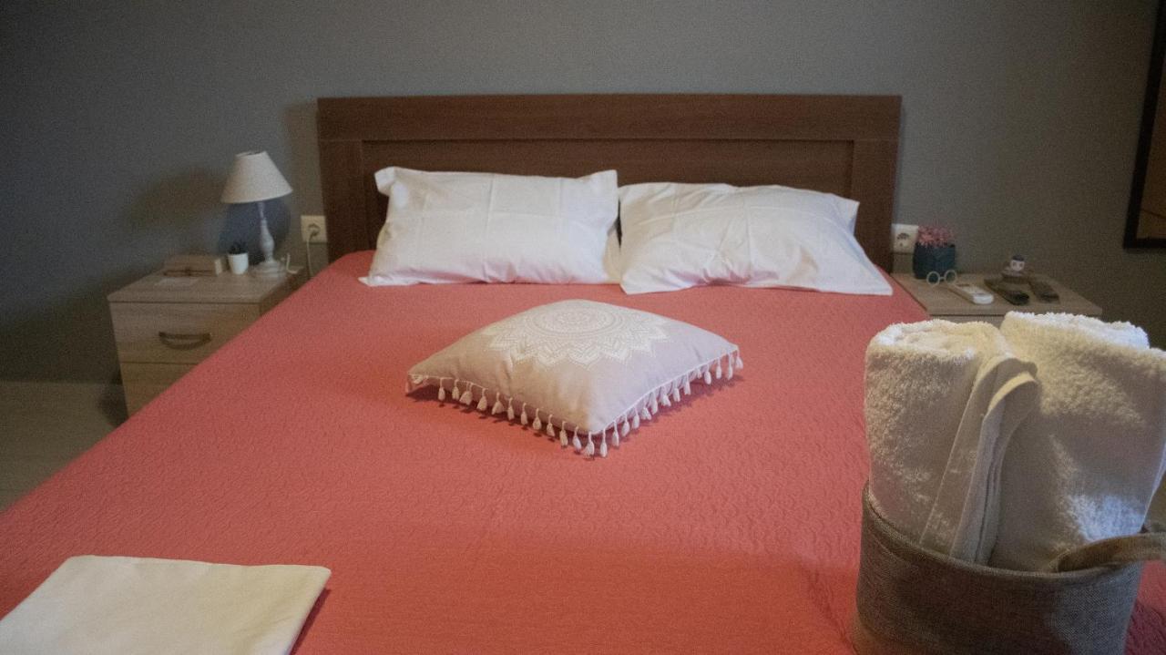 מיתיקאס Rose Garden Apartments מראה חיצוני תמונה