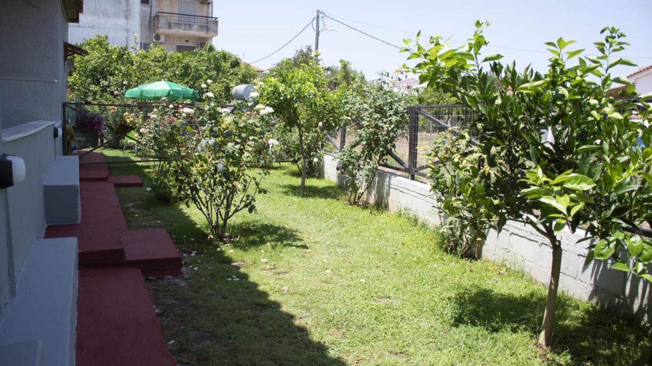 מיתיקאס Rose Garden Apartments מראה חיצוני תמונה