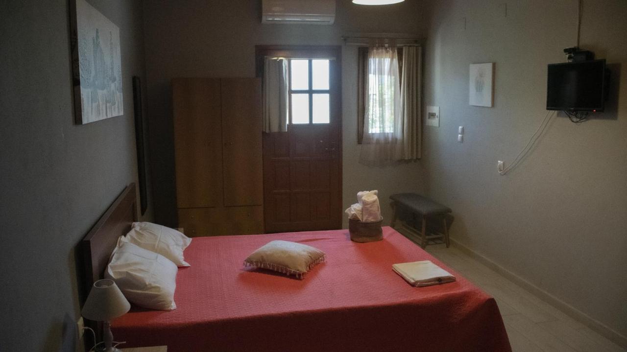 מיתיקאס Rose Garden Apartments מראה חיצוני תמונה