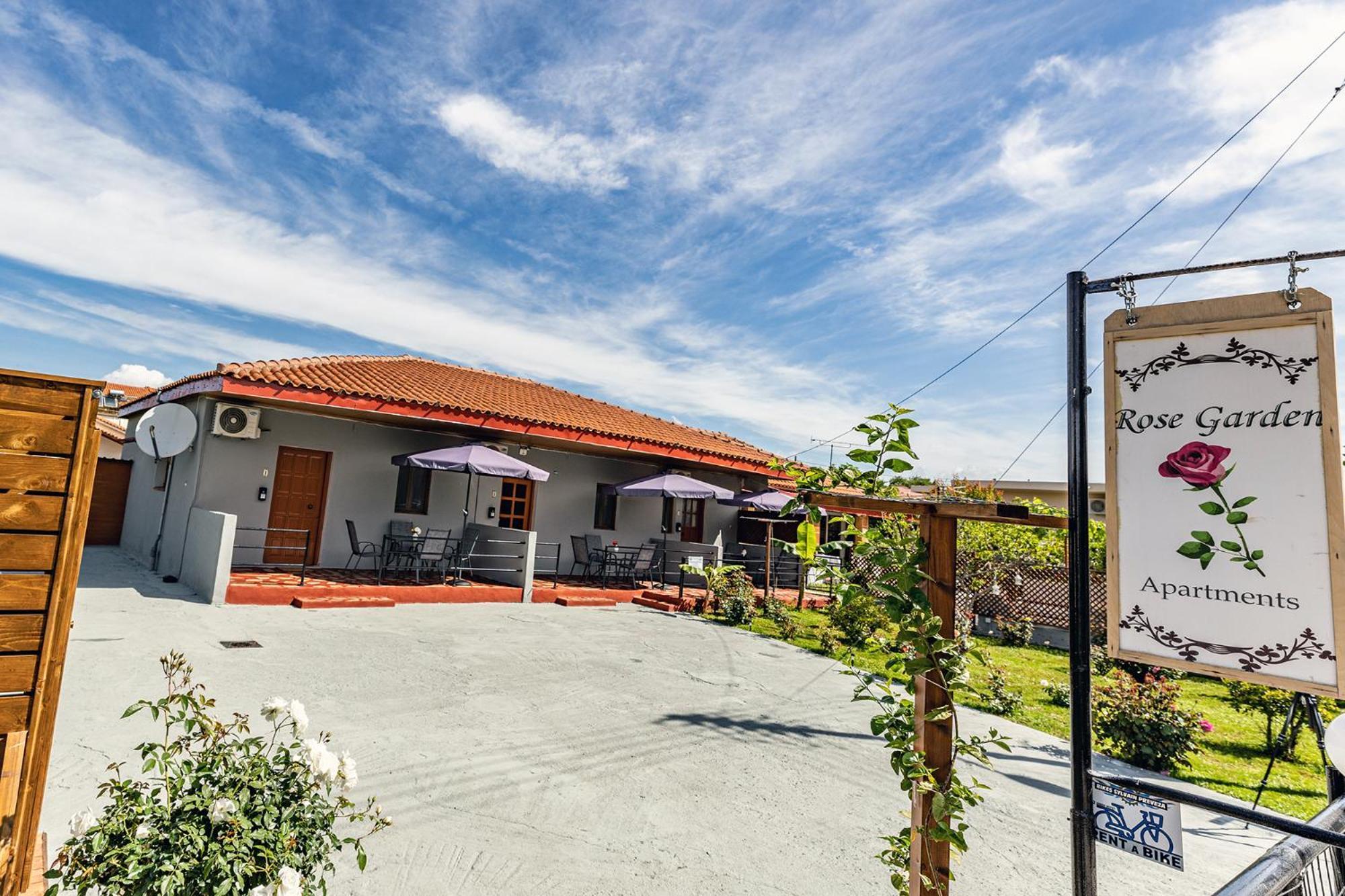 מיתיקאס Rose Garden Apartments חדר תמונה