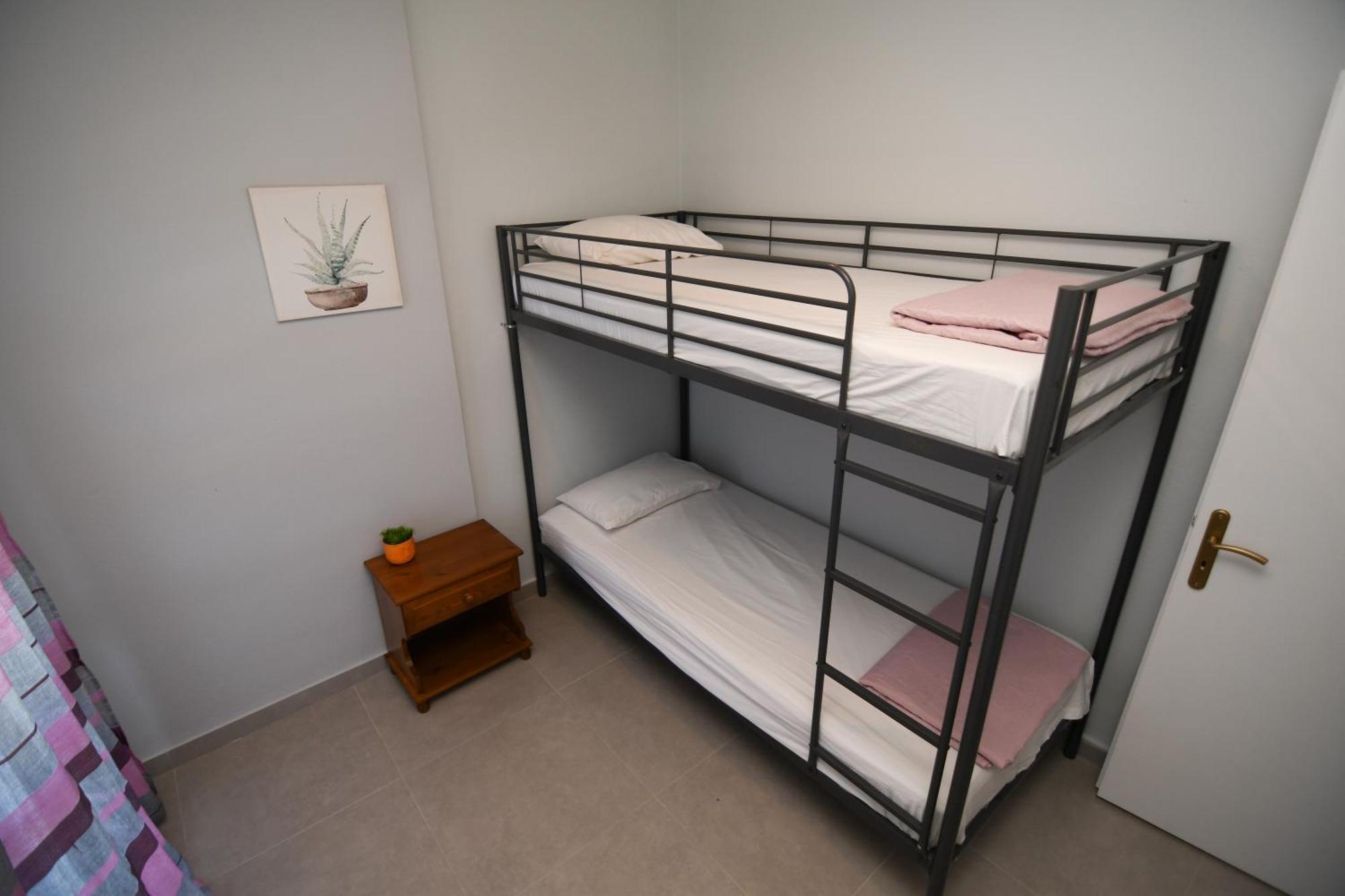 מיתיקאס Rose Garden Apartments מראה חיצוני תמונה